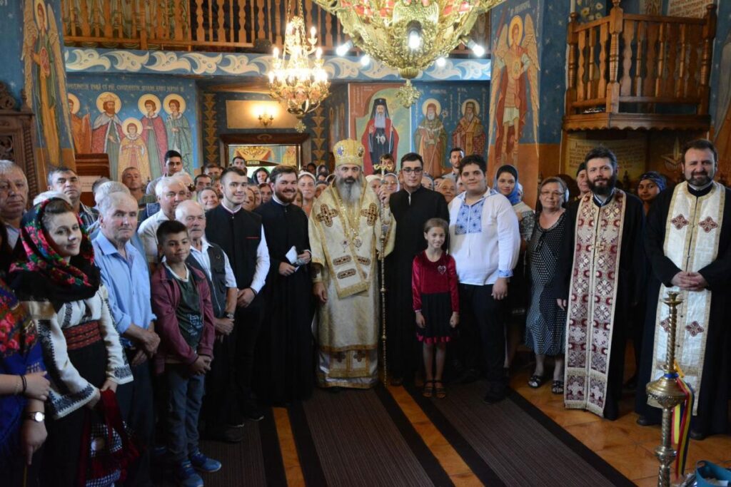 Elevii de zece la Bacalaureat au fost premiați de Mitropolitul Andrei