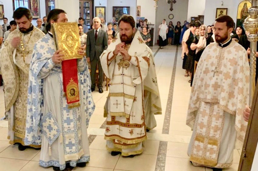 Митрополит Волоколамский Иларион совершил Божественную литургию для соотечественников в Неапольской и Ставрупольской митрополии Элладской Православной Церкви