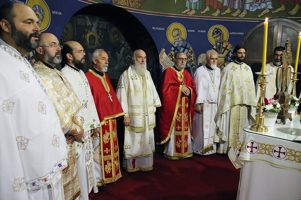 Патријарх Иринеј на слави Храма у Хумској