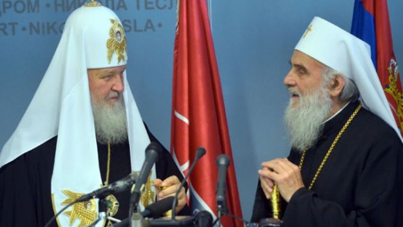 Патријарх Кирил честитао Патријарху Иринеју јубилеј