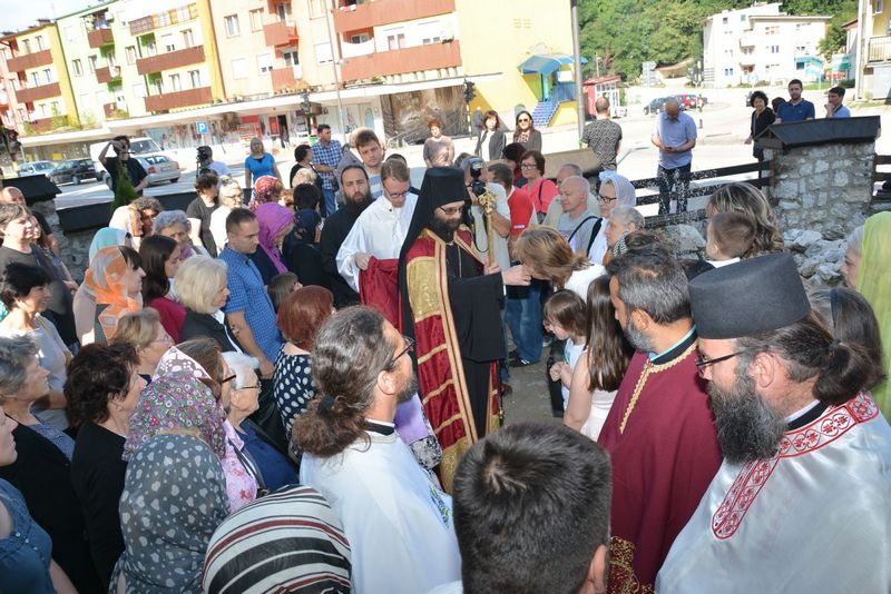 Слава храма Светих апостола у Мајданпеку