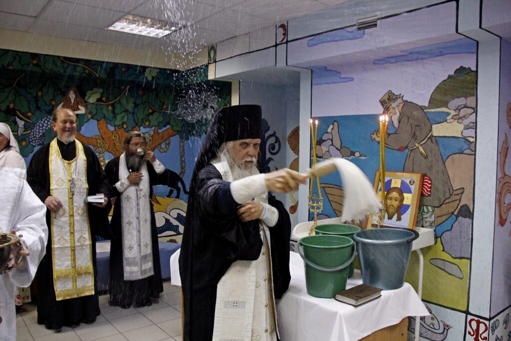 Russian Orthodox bishop presents book ‘Hospital Chaplain’