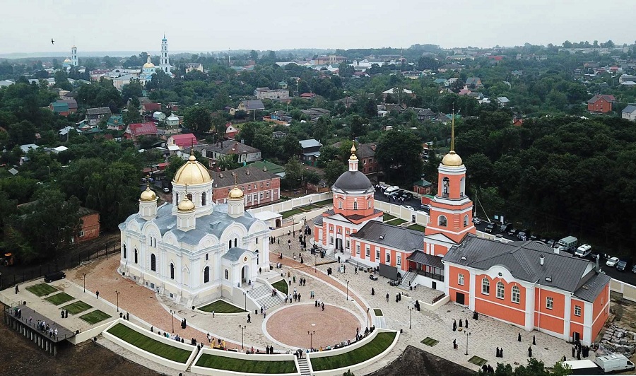 Патриарший наместник Московской епархии совершил Божественную литургию в Никитском монастыре подмосковной Каширы