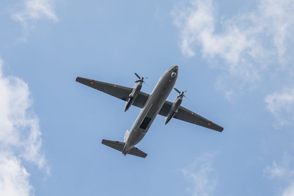 20 iulie: Ceremonii religioase și militare, spectacol aviatic la Monumentul Eroilor Aerului