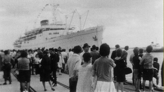 Οι οικογένειες των Ελλήνων μεταναστών στην Αυστραλία τιμούν την ιστορία τους (συγκινητικό βίντεο)