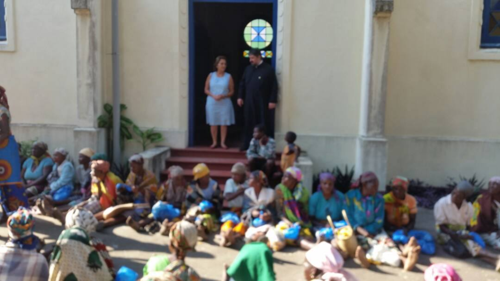 Ξαναφτιάχνουν την ελληνοθόρδοξη εκκλησία στη Μοζαμβίκη που κατέστρεψε ο κυκλώνας!