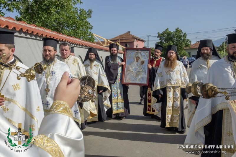 В София тържествено бе посрещната светогорската икона “Скоропослушница”
