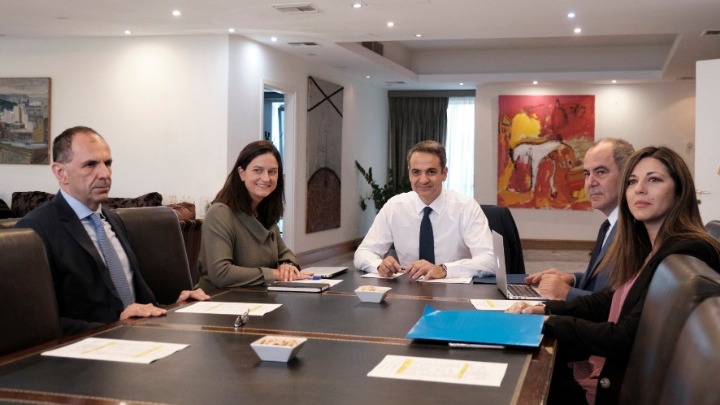 Μητσοτάκης: Απόλυτη προτεραιότητα η Παιδεία (βίντεο)