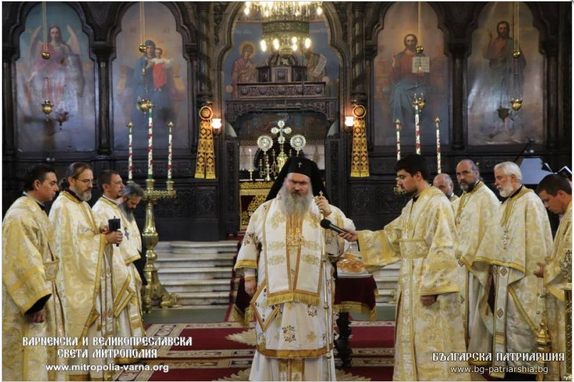 Митрополит Йоан отслужи заупокойна Литургия за приснопаметния Варненски и Великопреславски митрополит Кирил
