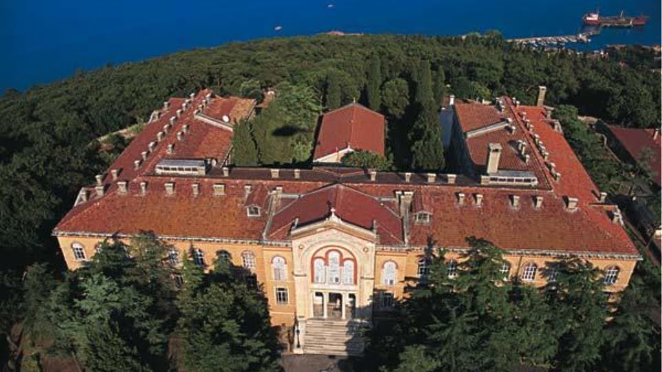 Δεκαπενταύγουστος στην Θεολογική Σχολή της Χάλκης