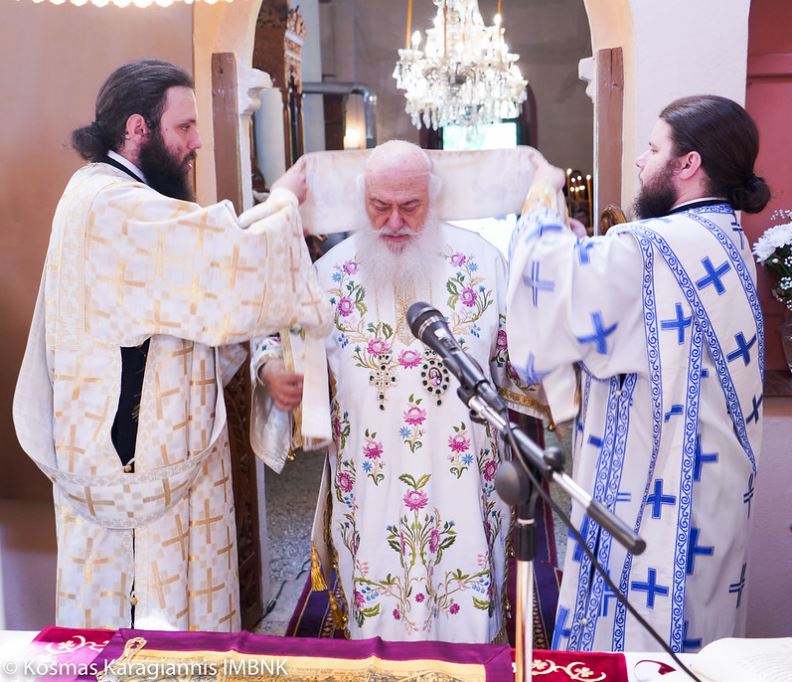 Ο Σεβασμιώτατος Βεροίας ιερουργών στην πανηγυρίζουσα Φυτειά