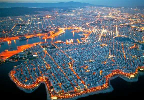 Κάθε Τετάρτη Παρακλήσεις στην ευρύτερη περιοχή του Πειραιά