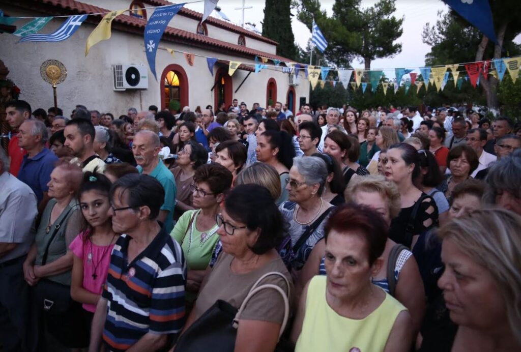 Στην πολυπληθή πανήγυρη της Αγίας Άννης Αχαρνών