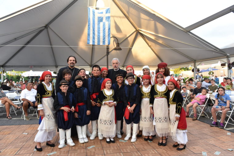 “Άρωμα” Ελλάδας στην ενορία Κοιμ. Θεοτόκου Χάμπτονς