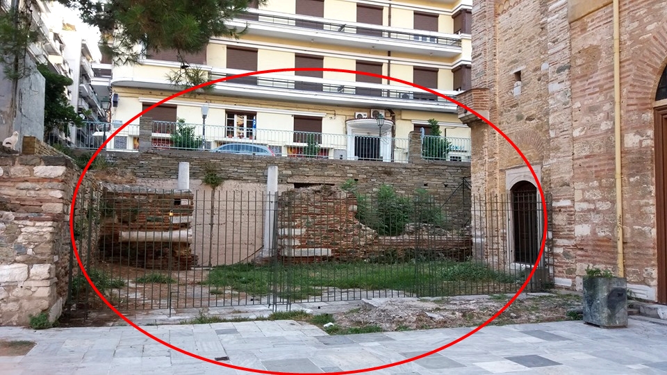 Η Εφορεία Αρχαιοτήτων Θεσσαλονίκης τοποθέτησε κάγκελα στο Ναό της Αγίας Σοφίας
