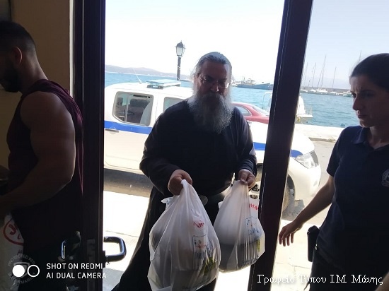 Η Μητρ. Μάνης βοήθησε εμπερίστατους μετανάστες