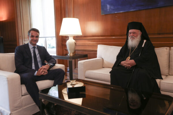 Τη νέα Βουλή όρκισε σήμερα ο Αρχιεπίσκοπος – Σε πολύ καλό κλίμα η χθεσινή συνάντηση με τον Πρωθυπουργό