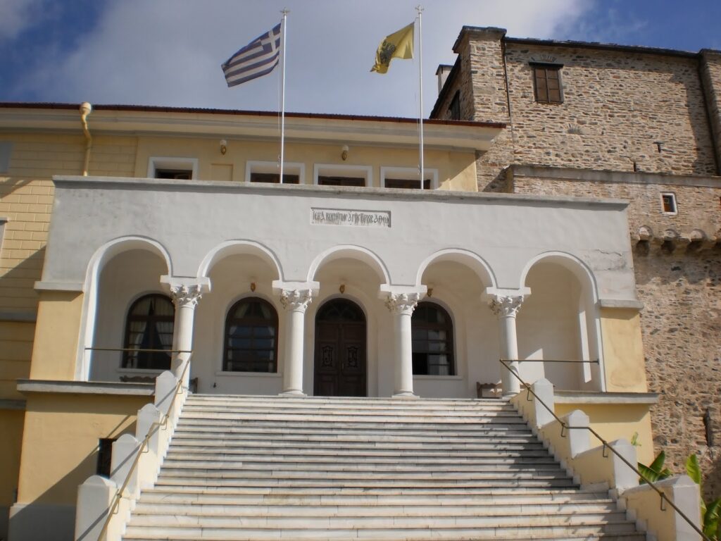 Επιτακτική ανάγκη η στήριξη της Αθωνικής Πολιτείας