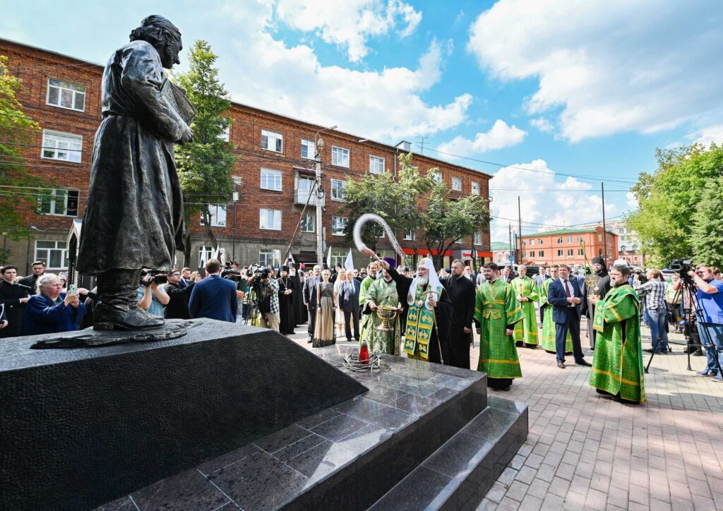 Μνημείο του Παύλου Φλωρένσκυ εγκαινίασε ο Πατρ. Μόσχας