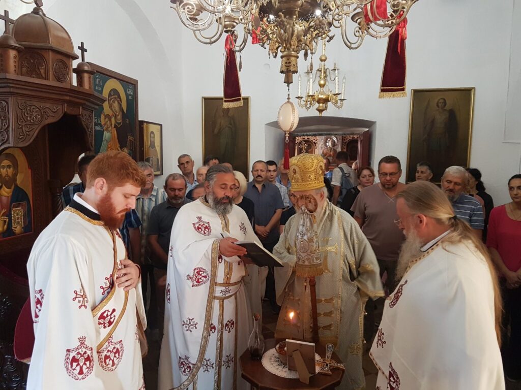 Митрополит Амфилохије богослужио у Цетињском манастиру