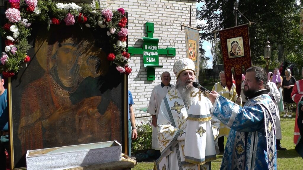 Архиепископ Полоцкий Феодосий возглавил торжества в честь Дисненской иконы Пресвятой Богородицы