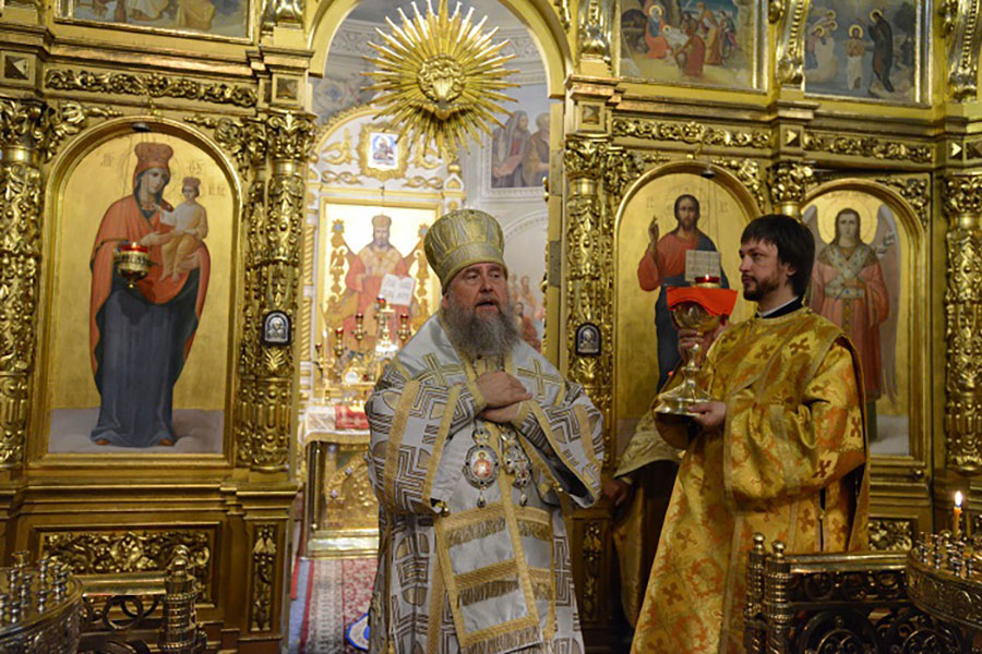 В предпразднство Преображения Господня митрополит Александр совершил Литургию в Представительстве Казахстанского Митрополичьего округа в Москве