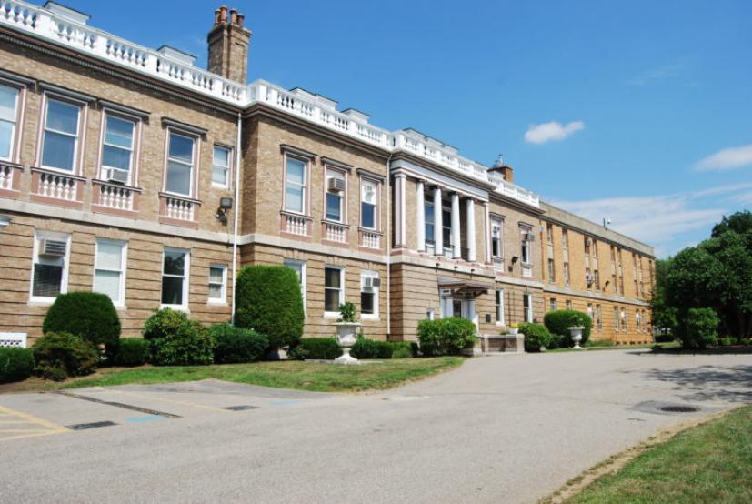 Αβέβαιο το μέλλον του Ελληνικού Κολλεγίου του Τιμίου Σταυρού Βοστώνης