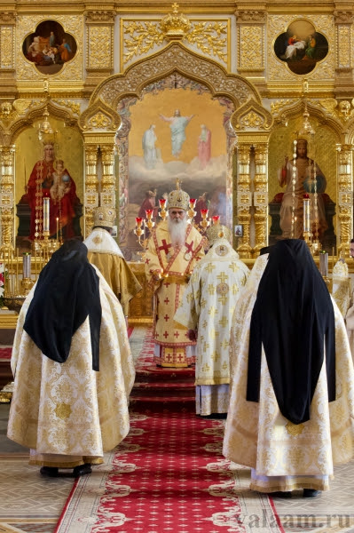 Владика Иринеј у светињама на северу Русије