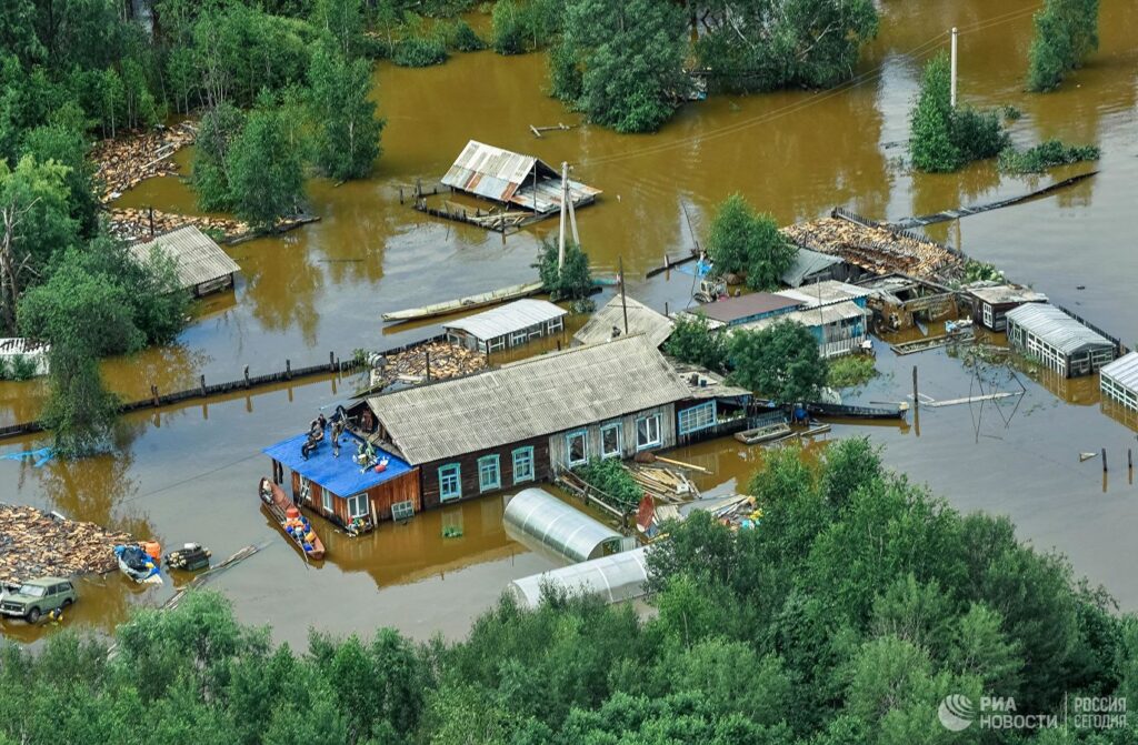 Патриарх Кирилл перечислил миллион рублей пострадавшим от паводка в Приамурье