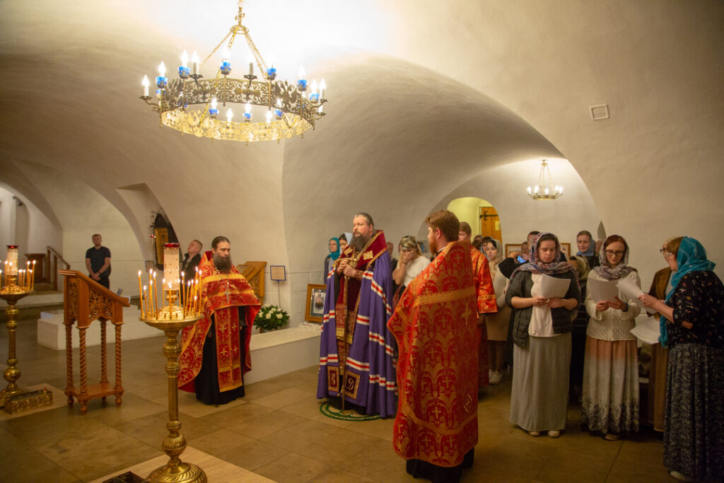 Bolnavii de hemofilie s-au rugat Sfântului Alexei Romanov în Mănăstirea Novospassky