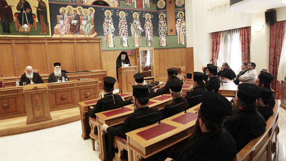 Sinodi i Shenjtë i Kishës Orthodhokse në Greqi vendos ditë përkujtimi për “fëmijët e palindur”