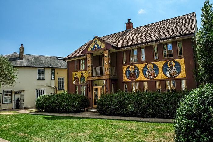 Marea Britanie: Mănăstirea înfiinţată de părintele Sofronie Saharov are un nou stareţ