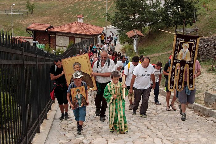 Вишедневне литије у Румунији и Бугарској