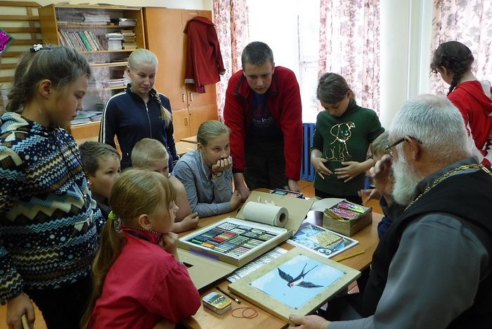 ДЕРЕВЕНСКАЯ МАЛОКОМПЛЕКТНАЯ ШКОЛА КАК ЗЕРКАЛО РУССКОГО ПУТИ