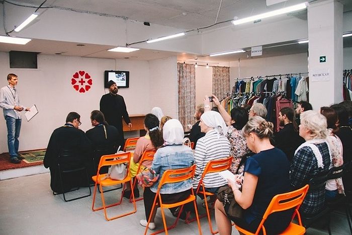 25 священников и социальных работников прошли стажировку по социальной работе в Екатеринбурге