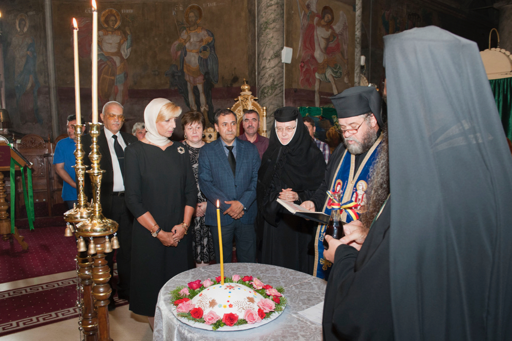 Mănăstirea Pasărea: Principesa Maria a participat la slujba Parastasului pentru Regina Ana