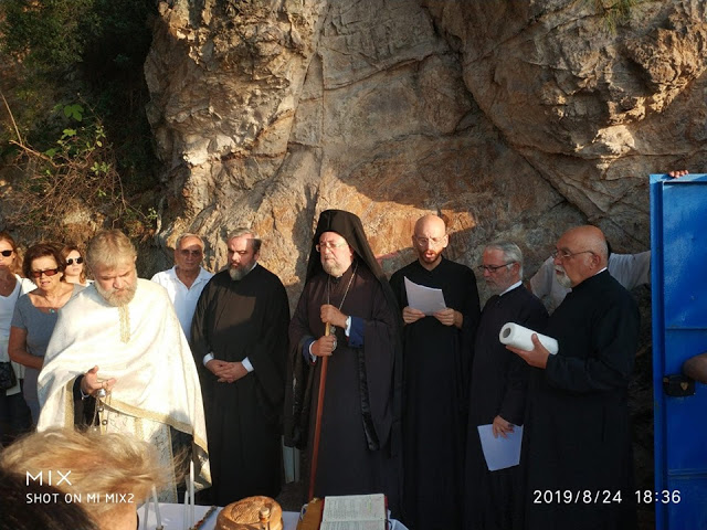 Στο ιστορικό αγίασμα των Αγίων Κωνσταντίνου και Ελένης Πριγκήπου