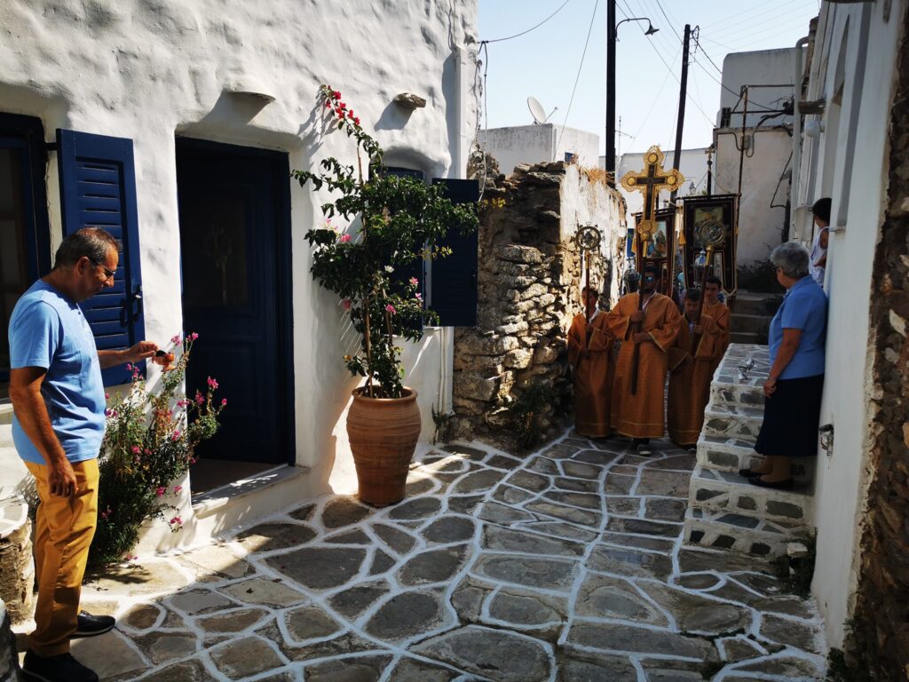 Οι  Λεύκες της Πάρου τιμούν τον Άγιο Ιωάννη
