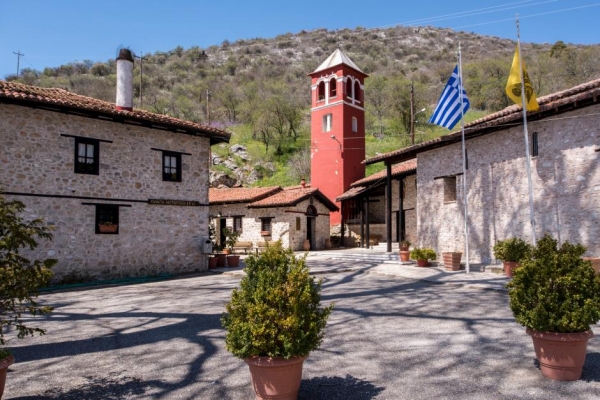 Πανηγυρίζει η Ιερά Μονή Παναγίας Μαυριωτίσσης 