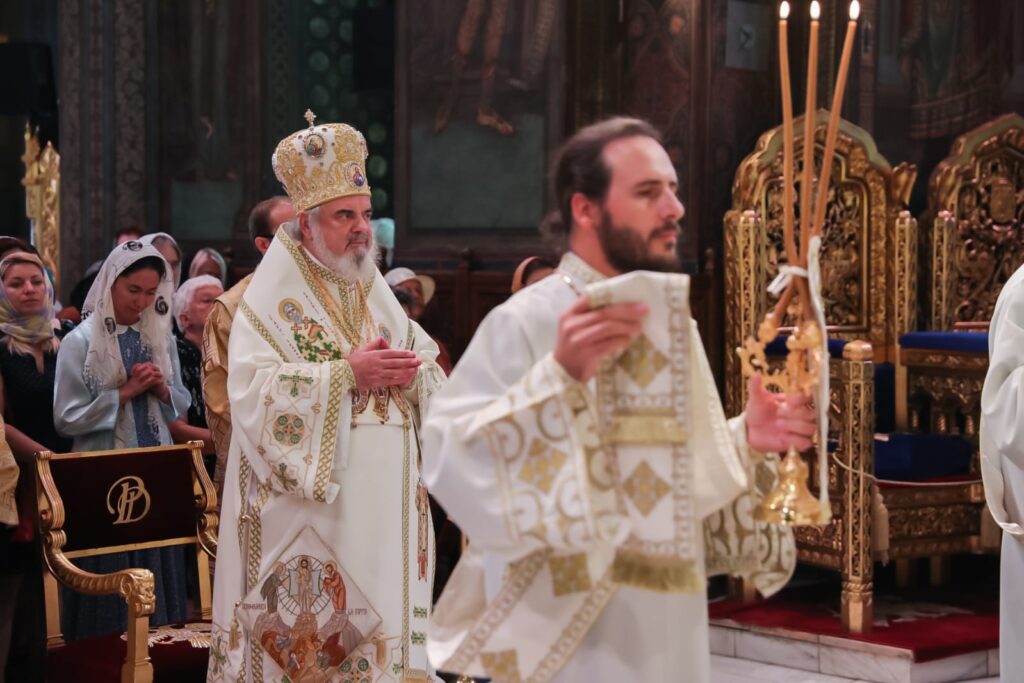 De Schimbarea la Faţă a Domnului Patriarhul Daniel a liturghisit la Patriarhie