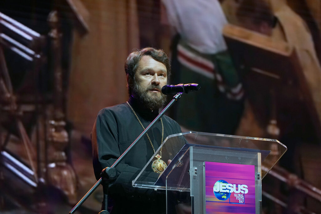 Митрополит Иларион выступил на Всемирном христианском молодёжном форуме в Маниле