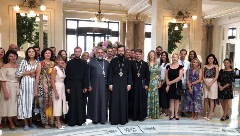 Митрополит Корсунский и Западноевропейский Антоний провел встречу с приходом в честь Царственных Страстотерпцев в Монако