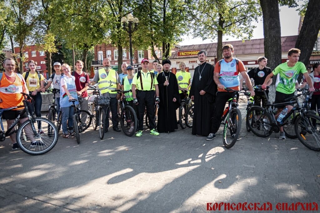 Ιερείς-ποδηλάτες σε αγώνα μνήμης στη Λευκορωσία