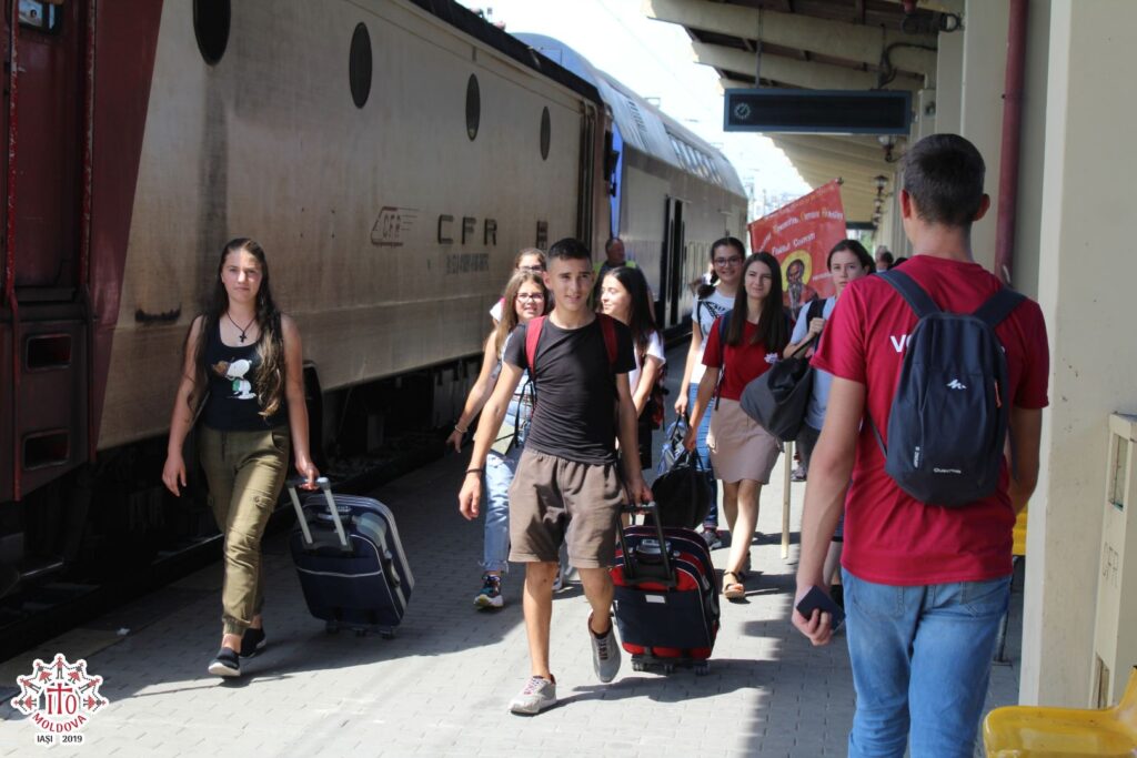 Ce caută 1400 de „tineri în cetate”, la Iași?