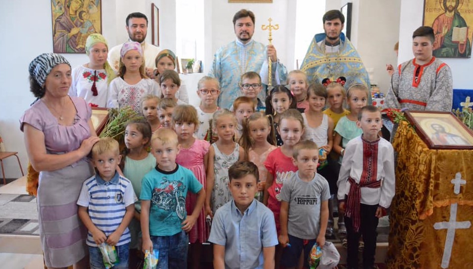 Episcopul Basarabiei de Sud le recomandă copiilor modelul Fecioarei Maria: ascultare și smerenie