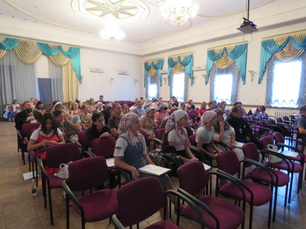 В столице Киргизии проходит II Съезд православной молодежи Среднеазиатского митрополичьего округа