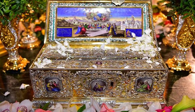 “Μόνο με την ευλογημένη ζώνη της Παναγίας που θα φορέσω θα έχω αποτέλεσμα”