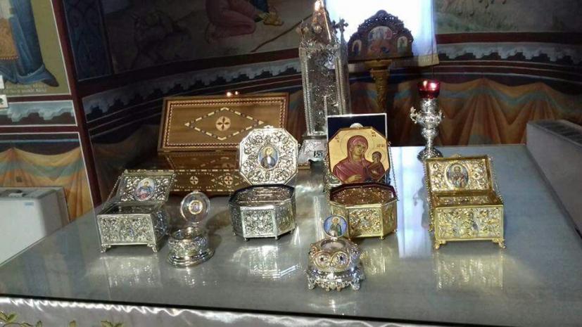 Γιατί Προσκυνούμε τα Ιερά Λείψανα;