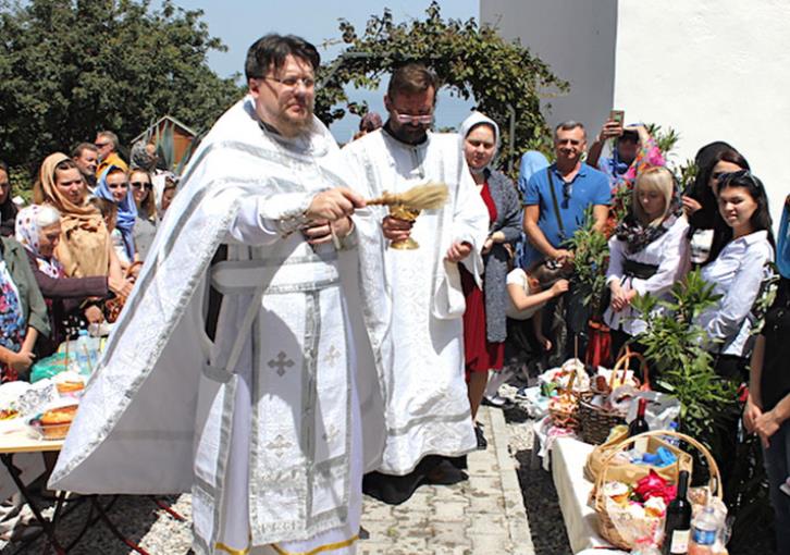 “Πουλούν” την Ορθοδοξία στα κατεχόμενα