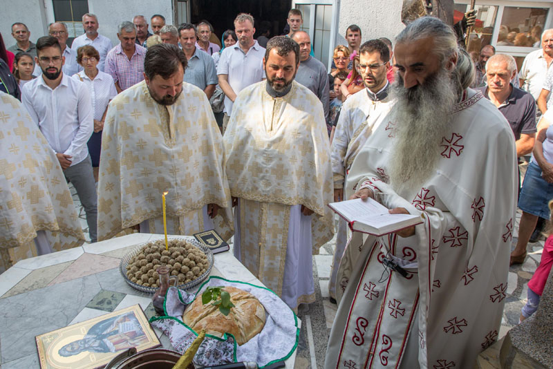 Радост празника у Бајиној Башти